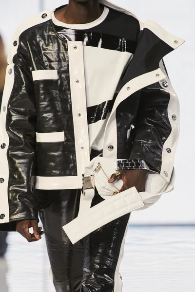 Look 36